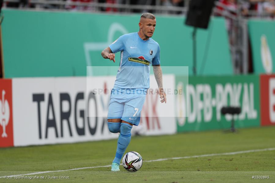Jonathan Schmid, FLYERALARM-Arena, Würzburg, 08.08.2021, DFB, sport, action, Fussball, Deutschland, August 2021, Runde 1, DFB-Pokal, Saison 2021/2022, SCF, FWK, SC Freiburg, FC Würzburger Kickers - Bild-ID: 2302893
