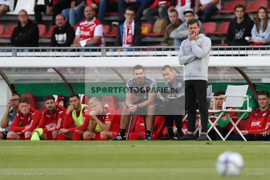 Torsten Ziegner, FLYERALARM-Arena, Würzburg, 08.08.2021, DFB, sport, action, Fussball, Deutschland, August 2021, Runde 1, DFB-Pokal, Saison 2021/2022, SCF, FWK, SC Freiburg, FC Würzburger Kickers - Bild-ID: 2302896