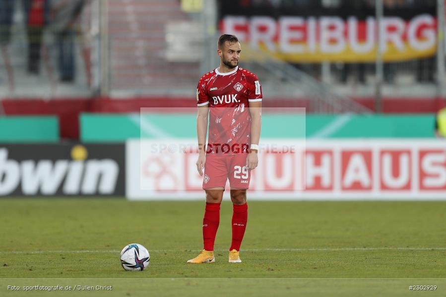 David Kopacz, FLYERALARM-Arena, Würzburg, 08.08.2021, DFB, sport, action, Fussball, Deutschland, August 2021, Runde 1, DFB-Pokal, Saison 2021/2022, SCF, FWK, SC Freiburg, FC Würzburger Kickers - Bild-ID: 2302929