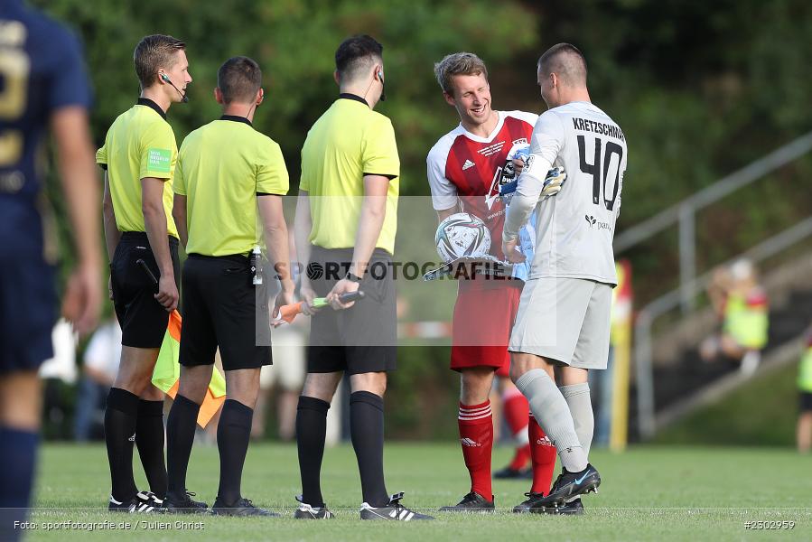 Kay Urbanczyk, Hannes Hemrich, Manuel Steigerwald, Schiedsrichter, Peter Schebler, Sportplatz, Birkenfeld, 11.08.2021, BFV, sport, action, Fussball, Deutschland, August 2021, Runde 1, Verbands-Pokal, Toto-Pokal, Saison 2021/2022, M60, SVB, TSV 1860 München, SV Birkenfeld - Bild-ID: 2302959 Kay Urbanczyk, Hannes Hemrich, Manuel Steigerwald, Schiedsrichter, Peter Schebler, Sportplatz, Birkenfeld, 11.08.2021, BFV, sport, action, Fussball, Deutschland, August 2021, Runde 1, Verbands-Pokal, Toto-Pokal, Saison 2021/2022, M60, SVB, TSV 1860 München, SV Birkenfeld - Bild-ID: 2302959