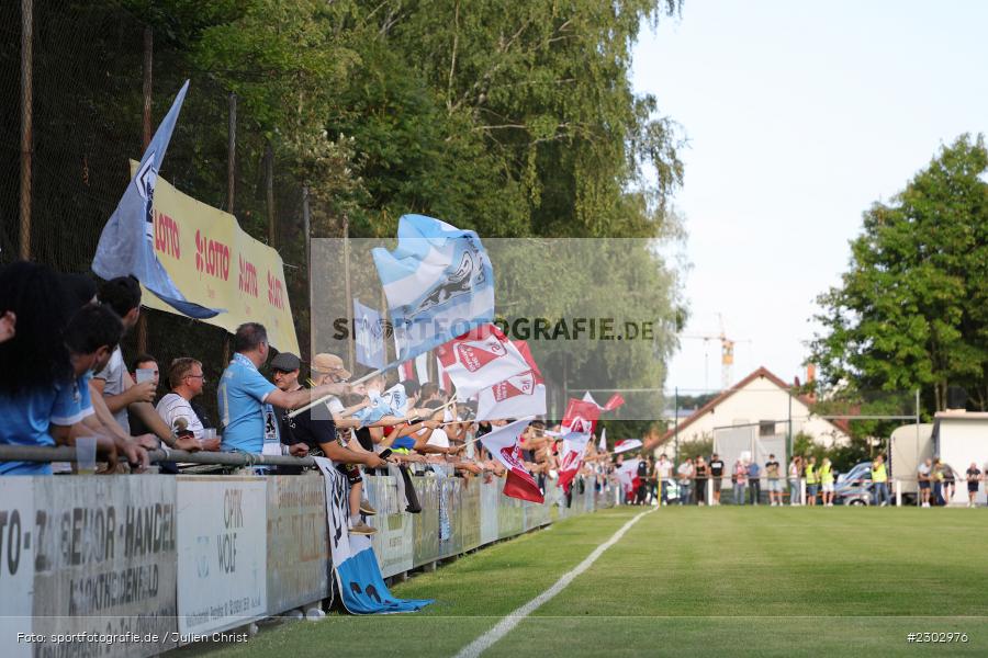 Fahnen, Fans, Zuschauer, Sportplatz, Birkenfeld, 11.08.2021, BFV, sport, action, Fussball, Deutschland, August 2021, Runde 1, Verbands-Pokal, Toto-Pokal, Saison 2021/2022, M60, SVB, TSV 1860 München, SV Birkenfeld - Bild-ID: 2302976 Fahnen, Fans, Zuschauer, Sportplatz, Birkenfeld, 11.08.2021, BFV, sport, action, Fussball, Deutschland, August 2021, Runde 1, Verbands-Pokal, Toto-Pokal, Saison 2021/2022, M60, SVB, TSV 1860 München, SV Birkenfeld - Bild-ID: 2302976