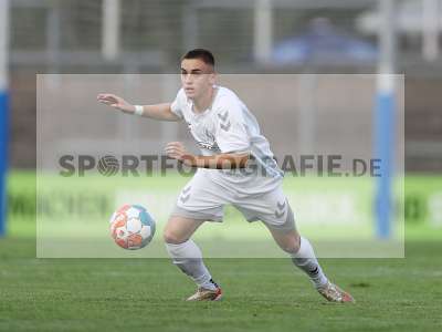 Fotos von SV Viktoria Aschaffenburg - SV Wacker Burghausen auf sportfotografie.de