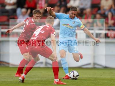 Fotos von FC Würzburger Kickers - SC Freiburg auf sportfotografie.de