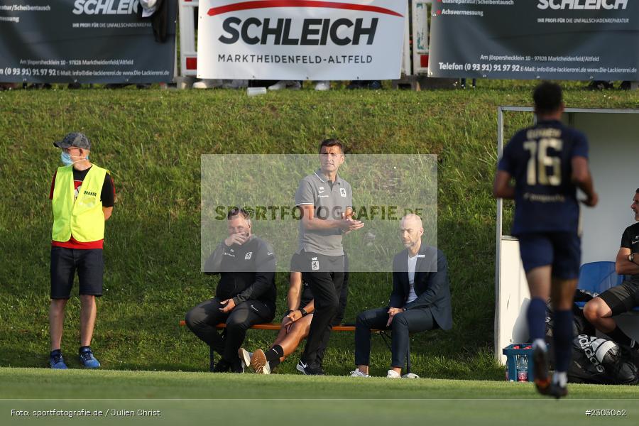 Trainer, Michael Köllner, Sportplatz, Birkenfeld, 11.08.2021, BFV, sport, action, Fussball, Deutschland, August 2021, Runde 1, Verbands-Pokal, Toto-Pokal, Saison 2021/2022, M60, SVB, TSV 1860 München, SV Birkenfeld - Bild-ID: 2303062