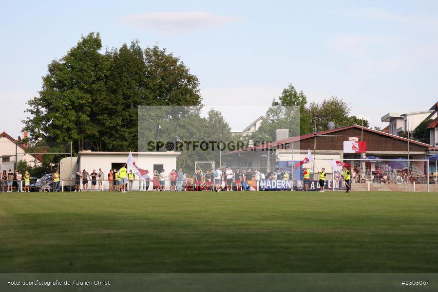 Einlaufen, Sportplatz, Birkenfeld, 11.08.2021, BFV, sport, action, Fussball, Deutschland, August 2021, Runde 1, Verbands-Pokal, Toto-Pokal, Saison 2021/2022, M60, SVB, TSV 1860 München, SV Birkenfeld - Bild-ID: 2303067