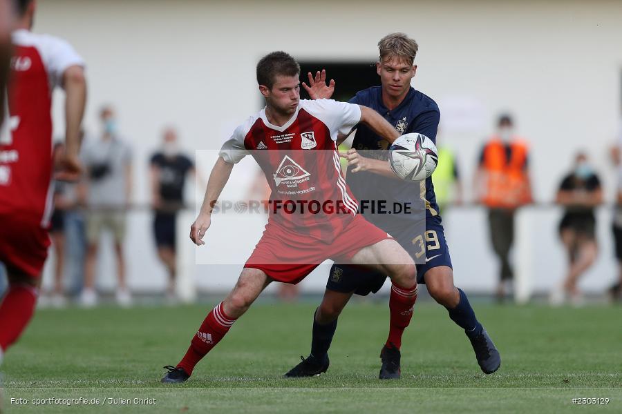 Leandro Morgalla, Alexander Roos, Sportplatz, Birkenfeld, 11.08.2021, BFV, sport, action, Fussball, Deutschland, August 2021, Runde 1, Verbands-Pokal, Toto-Pokal, Saison 2021/2022, M60, SVB, TSV 1860 München, SV Birkenfeld - Bild-ID: 2303129