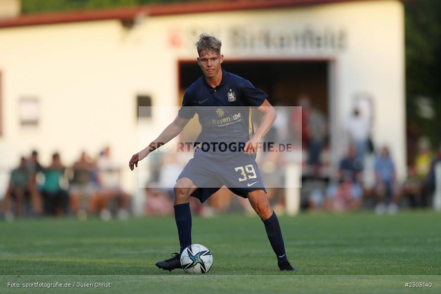 Leandro Morgalla, Sportplatz, Birkenfeld, 11.08.2021, BFV, sport, action, Fussball, Deutschland, August 2021, Runde 1, Verbands-Pokal, Toto-Pokal, Saison 2021/2022, M60, SVB, TSV 1860 München, SV Birkenfeld - Bild-ID: 2303140