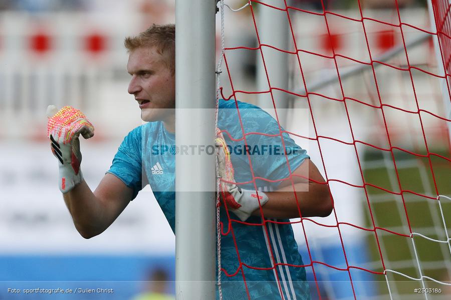 gibt Anweisungen, Hände, Arme, gestikuliert, Julian Konrad, Sportplatz, Birkenfeld, 11.08.2021, BFV, sport, action, Fussball, Deutschland, August 2021, Runde 1, Verbands-Pokal, Toto-Pokal, Saison 2021/2022, M60, SVB, TSV 1860 München, SV Birkenfeld - Bild-ID: 2303186