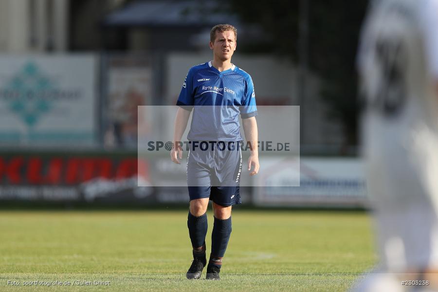 Kevin Ille, Sportplatz, Rimpar, 13.08.2021, BFV, sport, action, Fussball, Deutschland, August 2021, Bezirksliga Unterfranken West, Saison 2021/2022, TSV, ASV, TSV Uettingen, ASV Rimpar - Bild-ID: 2303238