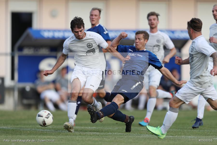 Maximilian Baier, Kevin Ille, Sportplatz, Rimpar, 13.08.2021, BFV, sport, action, Fussball, Deutschland, August 2021, Bezirksliga Unterfranken West, Saison 2021/2022, TSV, ASV, TSV Uettingen, ASV Rimpar - Bild-ID: 2303255 Maximilian Baier, Kevin Ille, Sportplatz, Rimpar, 13.08.2021, BFV, sport, action, Fussball, Deutschland, August 2021, Bezirksliga Unterfranken West, Saison 2021/2022, TSV, ASV, TSV Uettingen, ASV Rimpar - Bild-ID: 2303255