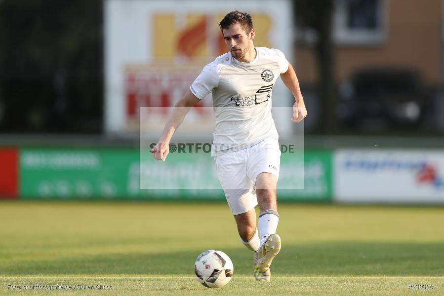 Maximilian Baier, Sportplatz, Rimpar, 13.08.2021, BFV, sport, action, Fussball, Deutschland, August 2021, Bezirksliga Unterfranken West, Saison 2021/2022, TSV, ASV, TSV Uettingen, ASV Rimpar - Bild-ID: 2303261