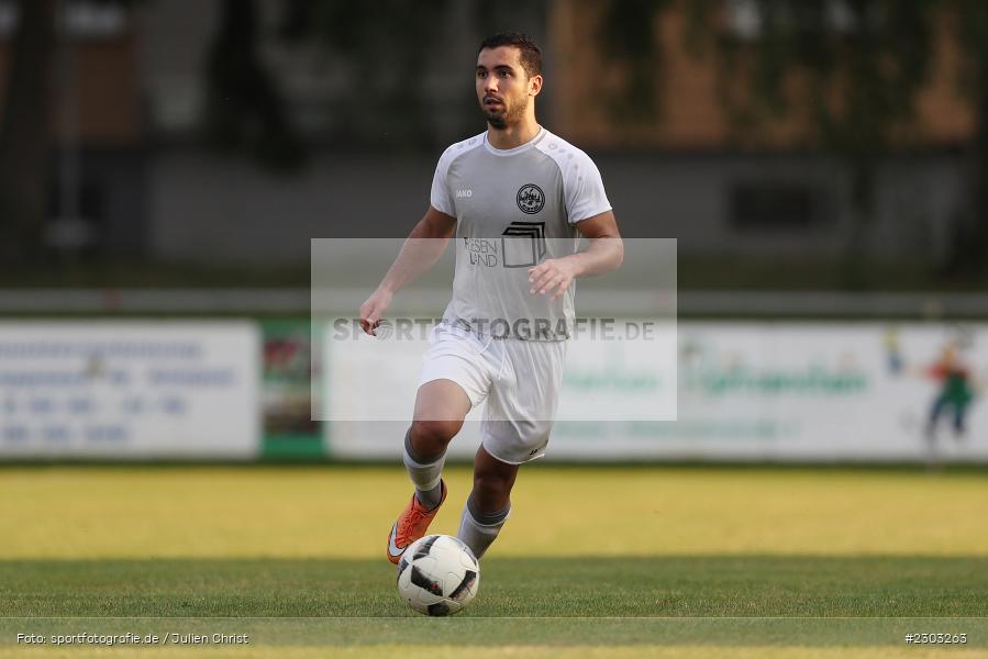 Johan Brahimi, Sportplatz, Rimpar, 13.08.2021, BFV, sport, action, Fussball, Deutschland, August 2021, Bezirksliga Unterfranken West, Saison 2021/2022, TSV, ASV, TSV Uettingen, ASV Rimpar - Bild-ID: 2303263