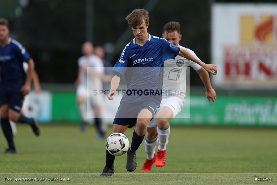 Jakob Voigtländer, Sportplatz, Rimpar, 13.08.2021, BFV, sport, action, Fussball, Deutschland, August 2021, Bezirksliga Unterfranken West, Saison 2021/2022, TSV, ASV, TSV Uettingen, ASV Rimpar - Bild-ID: 2303271