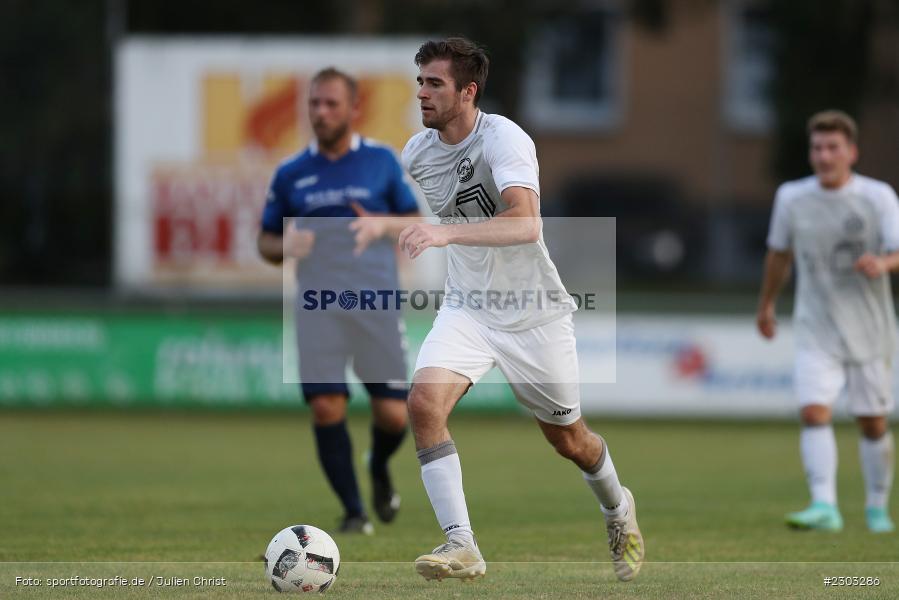 Maximilian Baier, Sportplatz, Rimpar, 13.08.2021, BFV, sport, action, Fussball, Deutschland, August 2021, Bezirksliga Unterfranken West, Saison 2021/2022, TSV, ASV, TSV Uettingen, ASV Rimpar - Bild-ID: 2303286