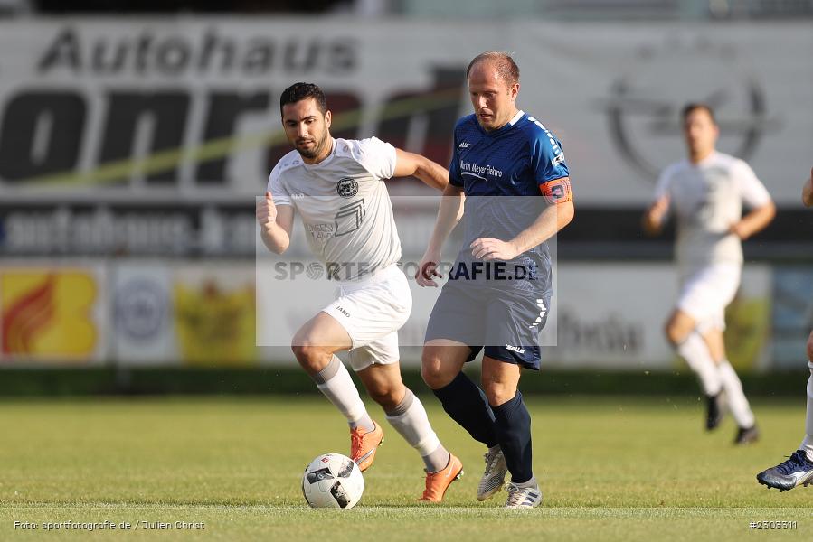 Lukas Weimer, Sportplatz, Rimpar, 13.08.2021, BFV, sport, action, Fussball, Deutschland, August 2021, Bezirksliga Unterfranken West, Saison 2021/2022, TSV, ASV, TSV Uettingen, ASV Rimpar - Bild-ID: 2303311