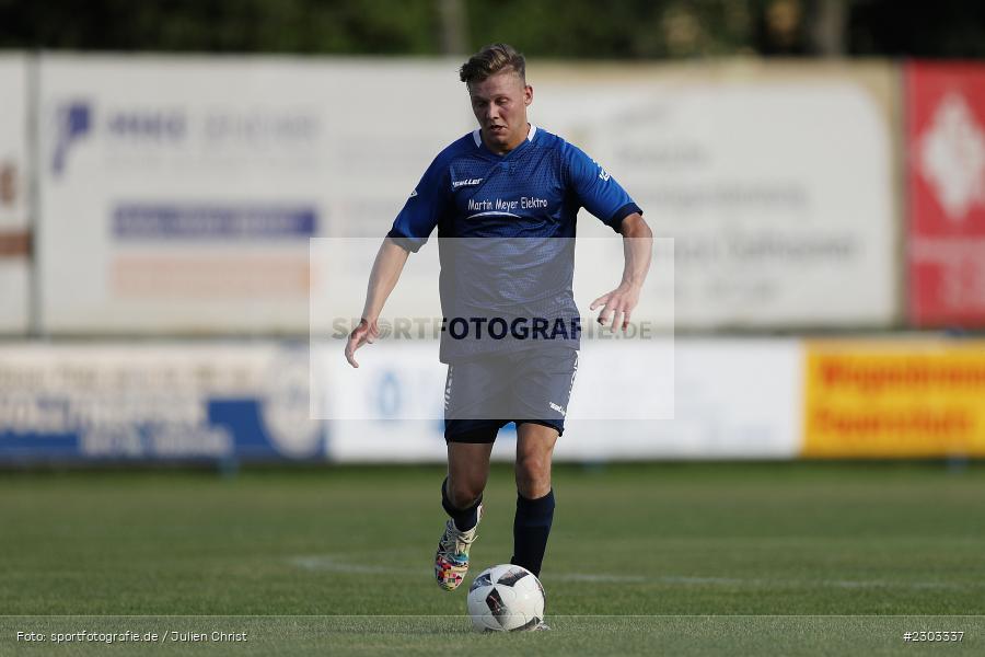 Vinzent Förster, Sportplatz, Rimpar, 13.08.2021, BFV, sport, action, Fussball, Deutschland, August 2021, Bezirksliga Unterfranken West, Saison 2021/2022, TSV, ASV, TSV Uettingen, ASV Rimpar - Bild-ID: 2303337