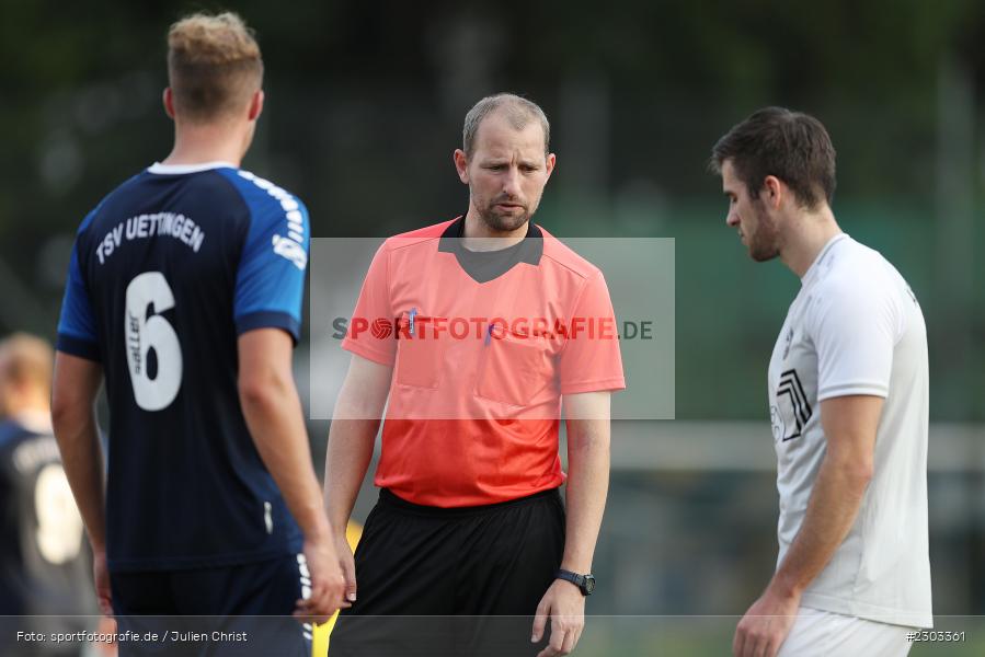 Schiedsrichter, Wolfgang Hellert, Sportplatz, Rimpar, 13.08.2021, BFV, sport, action, Fussball, Deutschland, August 2021, Bezirksliga Unterfranken West, Saison 2021/2022, TSV, ASV, TSV Uettingen, ASV Rimpar - Bild-ID: 2303361
