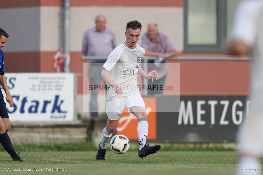 Marvin Ott, Sportplatz, Rimpar, 13.08.2021, BFV, sport, action, Fussball, Deutschland, August 2021, Bezirksliga Unterfranken West, Saison 2021/2022, TSV, ASV, TSV Uettingen, ASV Rimpar - Bild-ID: 2303382