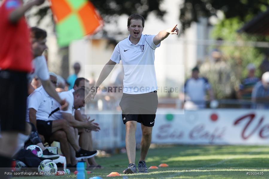 Hände, Arme, gestikuliert, Markus Köhler, Sportplatz, Karlburg, 14.08.2021, BFV, sport, action, Fussball, Deutschland, August 2021, Bayernliga Nord, Saison 2021/2022, SPA, TSV, SpVgg Ansbach, TSV Karlburg - Bild-ID: 2303435