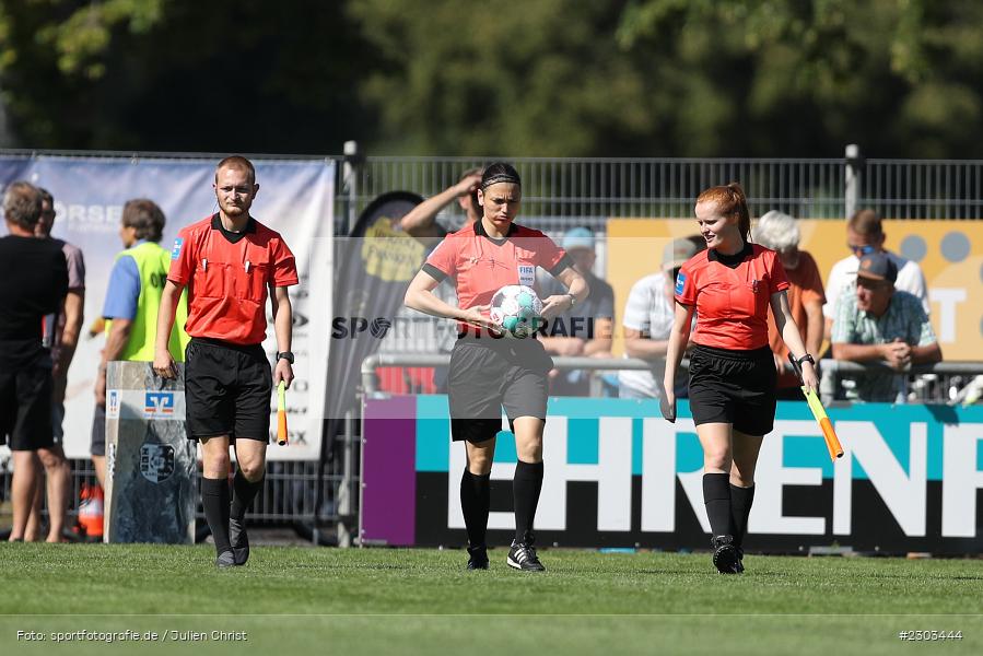 FIFA, Schiedsrichter, Angelika Söder, Sportplatz, Karlburg, 14.08.2021, BFV, sport, action, Fussball, Deutschland, August 2021, Bayernliga Nord, Saison 2021/2022, SPA, TSV, SpVgg Ansbach, TSV Karlburg - Bild-ID: 2303444 FIFA, Schiedsrichter, Angelika Söder, Sportplatz, Karlburg, 14.08.2021, BFV, sport, action, Fussball, Deutschland, August 2021, Bayernliga Nord, Saison 2021/2022, SPA, TSV, SpVgg Ansbach, TSV Karlburg - Bild-ID: 2303444