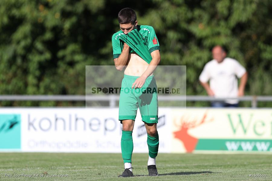 Hände, Arme, gestikuliert, hadern, Michael Sperr, Sportplatz, Karlburg, 14.08.2021, BFV, sport, action, Fussball, Deutschland, August 2021, Bayernliga Nord, Saison 2021/2022, SPA, TSV, SpVgg Ansbach, TSV Karlburg - Bild-ID: 2303502 Hände, Arme, gestikuliert, hadern, Michael Sperr, Sportplatz, Karlburg, 14.08.2021, BFV, sport, action, Fussball, Deutschland, August 2021, Bayernliga Nord, Saison 2021/2022, SPA, TSV, SpVgg Ansbach, TSV Karlburg - Bild-ID: 2303502