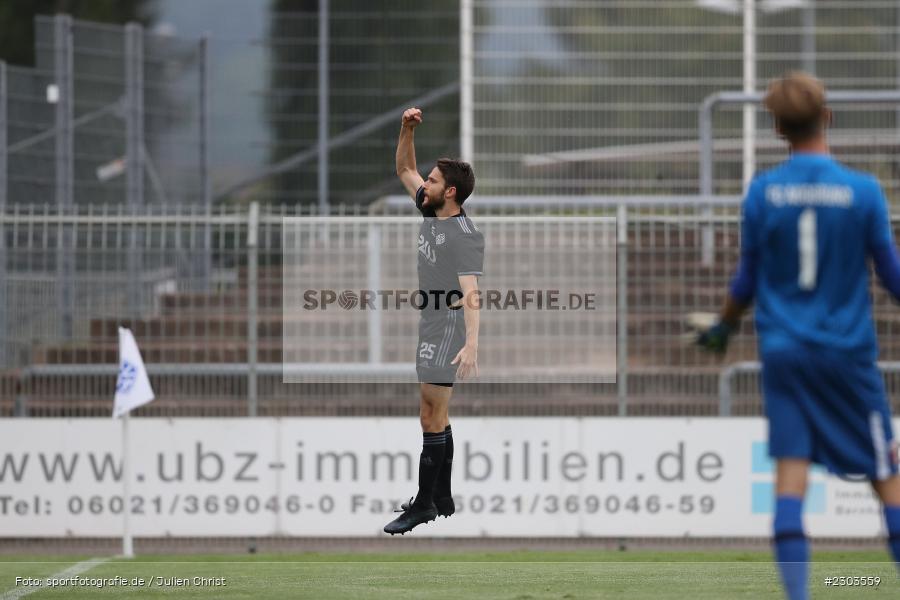 Freude, Torjubel, Elias Niesigk, Stadion am Schönbusch, Aschaffenburg, 17.08.2021, BFV, sport, action, Fussball, Deutschland, August 2021, Regionalliga Bayern, Saison 2021/2022, FCA, SVA, FC Augsburg II, SV Viktoria Aschaffenburg - Bild-ID: 2303559