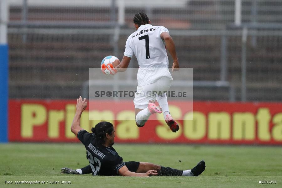 Henri Koudossou, Stadion am Schönbusch, Aschaffenburg, 17.08.2021, BFV, sport, action, Fussball, Deutschland, August 2021, Regionalliga Bayern, Saison 2021/2022, FCA, SVA, FC Augsburg II, SV Viktoria Aschaffenburg - Bild-ID: 2303610 Henri Koudossou, Stadion am Schönbusch, Aschaffenburg, 17.08.2021, BFV, sport, action, Fussball, Deutschland, August 2021, Regionalliga Bayern, Saison 2021/2022, FCA, SVA, FC Augsburg II, SV Viktoria Aschaffenburg - Bild-ID: 2303610