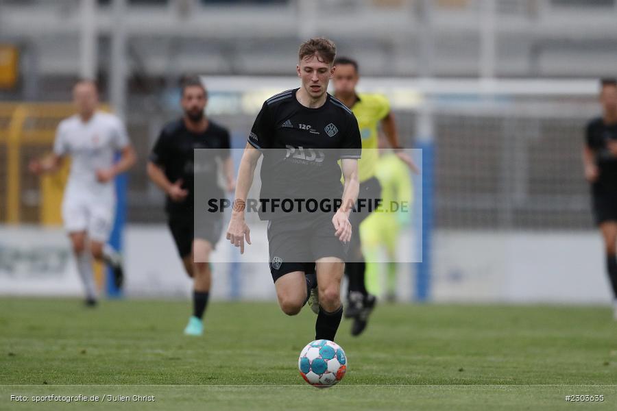 Benedict Laverty, Stadion am Schönbusch, Aschaffenburg, 17.08.2021, BFV, sport, action, Fussball, Deutschland, August 2021, Regionalliga Bayern, Saison 2021/2022, FCA, SVA, FC Augsburg II, SV Viktoria Aschaffenburg - Bild-ID: 2303635 Benedict Laverty, Stadion am Schönbusch, Aschaffenburg, 17.08.2021, BFV, sport, action, Fussball, Deutschland, August 2021, Regionalliga Bayern, Saison 2021/2022, FCA, SVA, FC Augsburg II, SV Viktoria Aschaffenburg - Bild-ID: 2303635