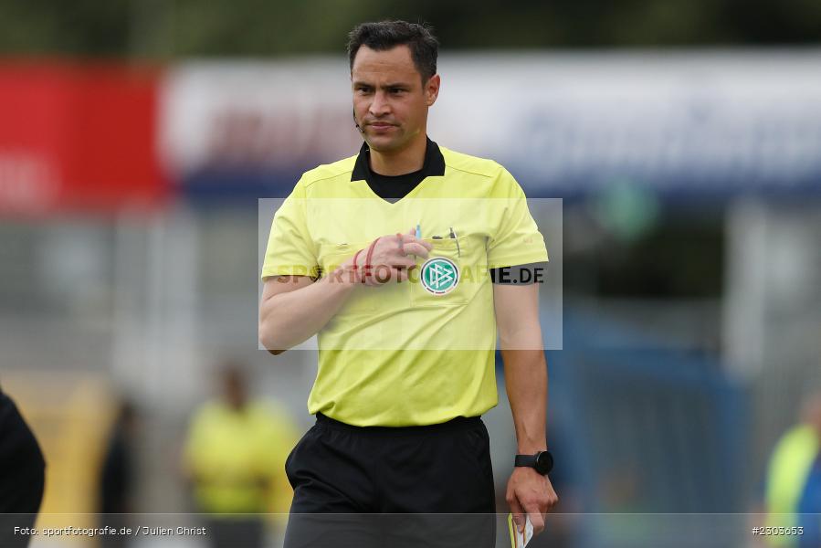 Lothar Ostheimer, Stadion am Schönbusch, Aschaffenburg, 17.08.2021, BFV, sport, action, Fussball, Deutschland, August 2021, Regionalliga Bayern, Saison 2021/2022, FCA, SVA, FC Augsburg II, SV Viktoria Aschaffenburg - Bild-ID: 2303653 Lothar Ostheimer, Stadion am Schönbusch, Aschaffenburg, 17.08.2021, BFV, sport, action, Fussball, Deutschland, August 2021, Regionalliga Bayern, Saison 2021/2022, FCA, SVA, FC Augsburg II, SV Viktoria Aschaffenburg - Bild-ID: 2303653