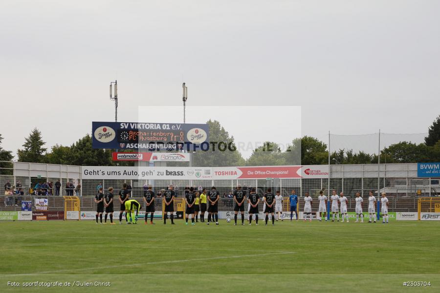 Trauer, Erinnerung, Schweigeminute, Stadion am Schönbusch, Aschaffenburg, 17.08.2021, BFV, sport, action, Fussball, Deutschland, August 2021, Regionalliga Bayern, Saison 2021/2022, FCA, SVA, FC Augsburg II, SV Viktoria Aschaffenburg - Bild-ID: 2303704 Trauer, Erinnerung, Schweigeminute, Stadion am Schönbusch, Aschaffenburg, 17.08.2021, BFV, sport, action, Fussball, Deutschland, August 2021, Regionalliga Bayern, Saison 2021/2022, FCA, SVA, FC Augsburg II, SV Viktoria Aschaffenburg - Bild-ID: 2303704