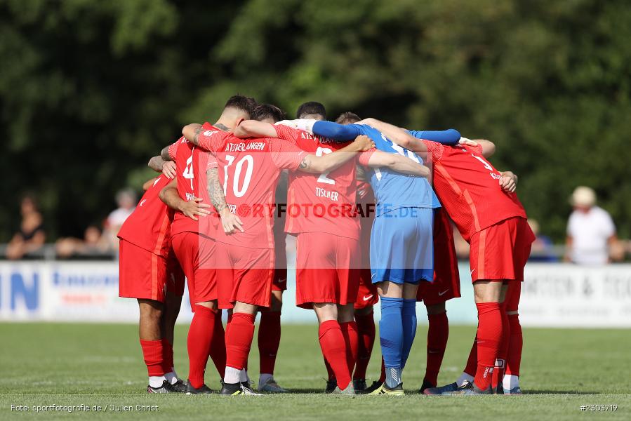 Mannschaftskreis, Sportplatz, Karlburg, 21.08.2021, BFV, sport, action, Fussball, Deutschland, August 2021, Bayernliga Nord, Saison 2021/2022, ATSV, TSV, ATSV Erlangen, TSV Karlburg - Bild-ID: 2303719 Mannschaftskreis, Sportplatz, Karlburg, 21.08.2021, BFV, sport, action, Fussball, Deutschland, August 2021, Bayernliga Nord, Saison 2021/2022, ATSV, TSV, ATSV Erlangen, TSV Karlburg - Bild-ID: 2303719