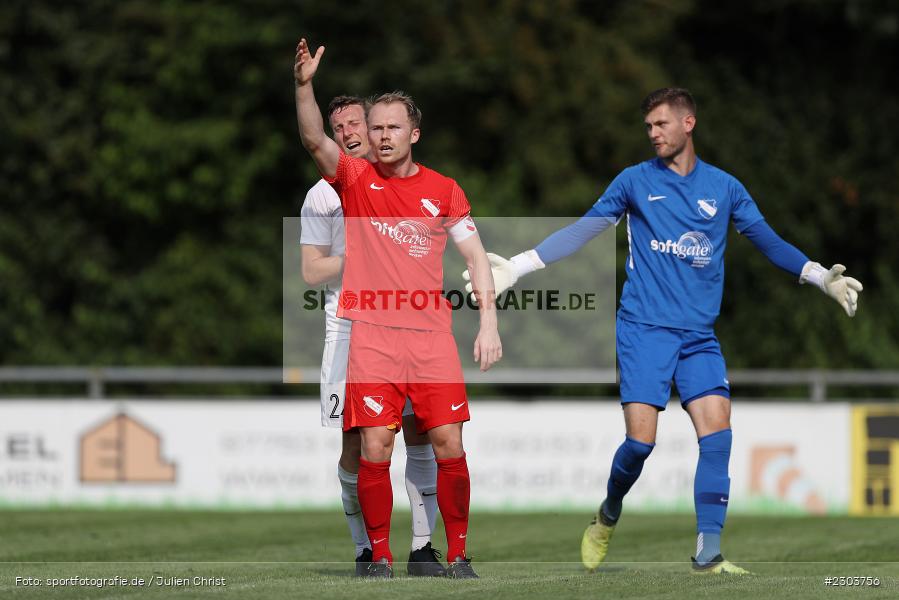 Reklamierarm, Philipp Mandelkow, Sportplatz, Karlburg, 21.08.2021, BFV, sport, action, Fussball, Deutschland, August 2021, Bayernliga Nord, Saison 2021/2022, ATSV, TSV, ATSV Erlangen, TSV Karlburg - Bild-ID: 2303756 Reklamierarm, Philipp Mandelkow, Sportplatz, Karlburg, 21.08.2021, BFV, sport, action, Fussball, Deutschland, August 2021, Bayernliga Nord, Saison 2021/2022, ATSV, TSV, ATSV Erlangen, TSV Karlburg - Bild-ID: 2303756