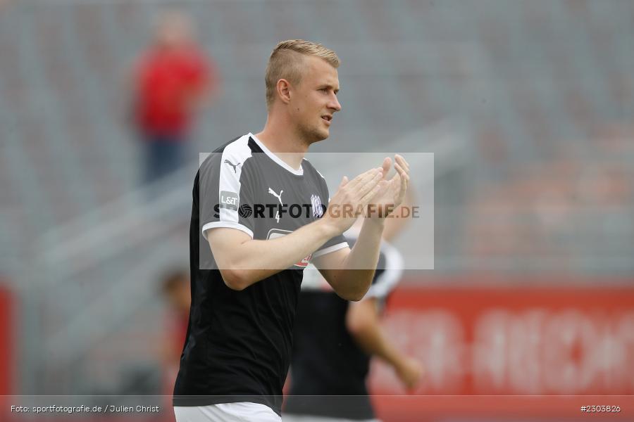 Lukas Gugganig, FLYERALARM Arena, Würzburg, 22.08.2021, DFL, sport, action, Fussball, Deutschland, August 2021, Saison 2021/2022, OSN, FWK, 3. Liga, VfL Osnabrück, FC Würzburger Kickers - Bild-ID: 2303826