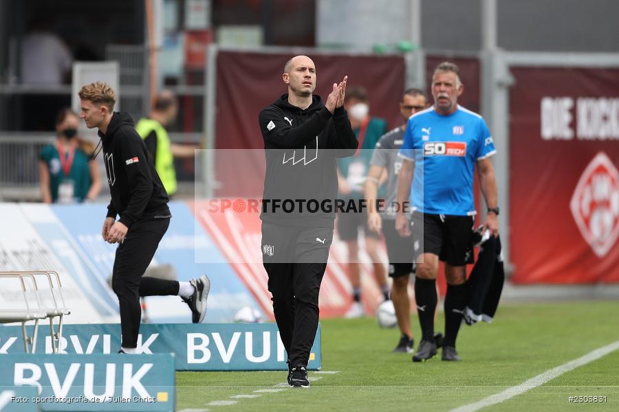 Hände, Arme, gestikuliert, Daniel Scherning, FLYERALARM Arena, Würzburg, 22.08.2021, DFL, sport, action, Fussball, Deutschland, August 2021, Saison 2021/2022, OSN, FWK, 3. Liga, VfL Osnabrück, FC Würzburger Kickers - Bild-ID: 2303831