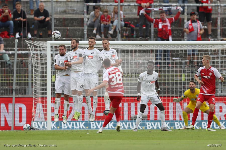 Robert Herrmann, FLYERALARM Arena, Würzburg, 22.08.2021, DFL, sport, action, Fussball, Deutschland, August 2021, Saison 2021/2022, OSN, FWK, 3. Liga, VfL Osnabrück, FC Würzburger Kickers - Bild-ID: 2303875