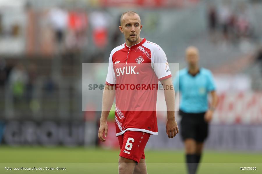 Tobias Kraulich, FLYERALARM Arena, Würzburg, 22.08.2021, DFL, sport, action, Fussball, Deutschland, August 2021, Saison 2021/2022, OSN, FWK, 3. Liga, VfL Osnabrück, FC Würzburger Kickers - Bild-ID: 2303885
