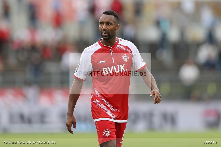 Saliou Sane, FLYERALARM Arena, Würzburg, 22.08.2021, DFL, sport, action, Fussball, Deutschland, August 2021, Saison 2021/2022, OSN, FWK, 3. Liga, VfL Osnabrück, FC Würzburger Kickers - Bild-ID: 2303911 Saliou Sane, FLYERALARM Arena, Würzburg, 22.08.2021, DFL, sport, action, Fussball, Deutschland, August 2021, Saison 2021/2022, OSN, FWK, 3. Liga, VfL Osnabrück, FC Würzburger Kickers - Bild-ID: 2303911
