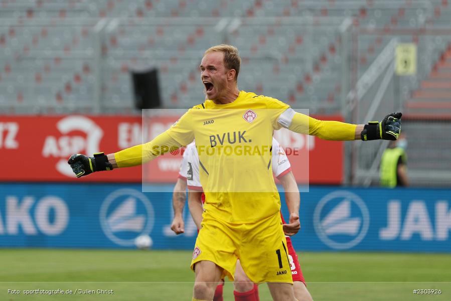 Emotionen, Freude, Hendrik Bonmann, FLYERALARM Arena, Würzburg, 22.08.2021, DFL, sport, action, Fussball, Deutschland, August 2021, Saison 2021/2022, OSN, FWK, 3. Liga, VfL Osnabrück, FC Würzburger Kickers - Bild-ID: 2303926 Emotionen, Freude, Hendrik Bonmann, FLYERALARM Arena, Würzburg, 22.08.2021, DFL, sport, action, Fussball, Deutschland, August 2021, Saison 2021/2022, OSN, FWK, 3. Liga, VfL Osnabrück, FC Würzburger Kickers - Bild-ID: 2303926