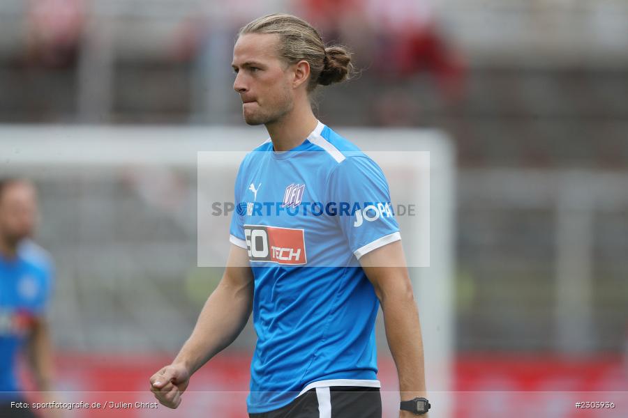 Mathis Beckmann, FLYERALARM Arena, Würzburg, 22.08.2021, DFL, sport, action, Fussball, Deutschland, August 2021, Saison 2021/2022, OSN, FWK, 3. Liga, VfL Osnabrück, FC Würzburger Kickers - Bild-ID: 2303936