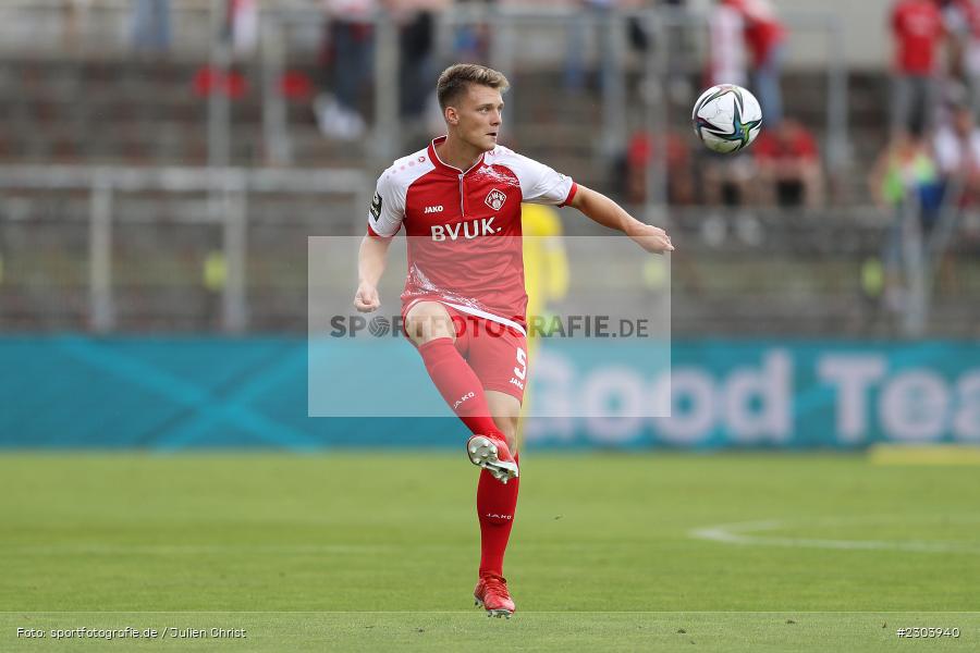 Leon Schneider, FLYERALARM Arena, Würzburg, 22.08.2021, DFL, sport, action, Fussball, Deutschland, August 2021, Saison 2021/2022, OSN, FWK, 3. Liga, VfL Osnabrück, FC Würzburger Kickers - Bild-ID: 2303940 Leon Schneider, FLYERALARM Arena, Würzburg, 22.08.2021, DFL, sport, action, Fussball, Deutschland, August 2021, Saison 2021/2022, OSN, FWK, 3. Liga, VfL Osnabrück, FC Würzburger Kickers - Bild-ID: 2303940
