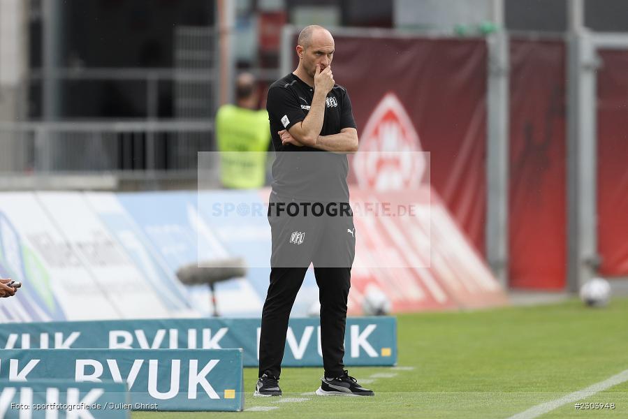Daniel Scherning, FLYERALARM Arena, Würzburg, 22.08.2021, DFL, sport, action, Fussball, Deutschland, August 2021, Saison 2021/2022, OSN, FWK, 3. Liga, VfL Osnabrück, FC Würzburger Kickers - Bild-ID: 2303948 Daniel Scherning, FLYERALARM Arena, Würzburg, 22.08.2021, DFL, sport, action, Fussball, Deutschland, August 2021, Saison 2021/2022, OSN, FWK, 3. Liga, VfL Osnabrück, FC Würzburger Kickers - Bild-ID: 2303948