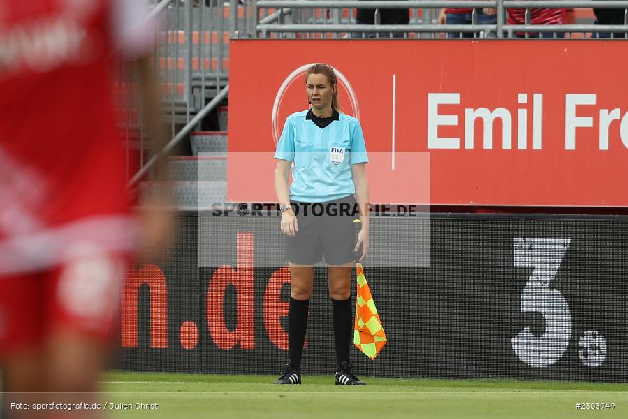 Christina Biehl, FLYERALARM Arena, Würzburg, 22.08.2021, DFL, sport, action, Fussball, Deutschland, August 2021, Saison 2021/2022, OSN, FWK, 3. Liga, VfL Osnabrück, FC Würzburger Kickers - Bild-ID: 2303949 Christina Biehl, FLYERALARM Arena, Würzburg, 22.08.2021, DFL, sport, action, Fussball, Deutschland, August 2021, Saison 2021/2022, OSN, FWK, 3. Liga, VfL Osnabrück, FC Würzburger Kickers - Bild-ID: 2303949