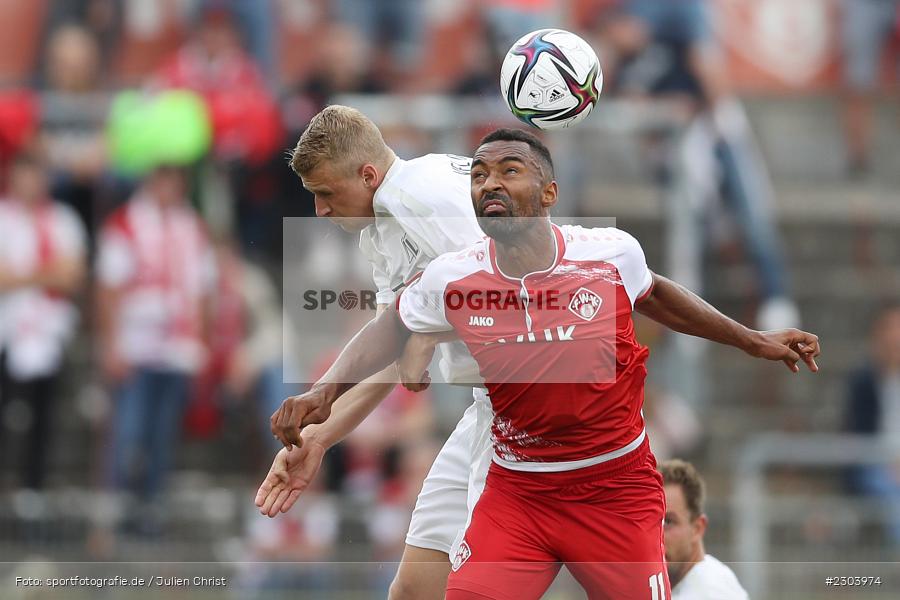 Saliou Sane, FLYERALARM Arena, Würzburg, 22.08.2021, DFL, sport, action, Fussball, Deutschland, August 2021, Saison 2021/2022, OSN, FWK, 3. Liga, VfL Osnabrück, FC Würzburger Kickers - Bild-ID: 2303974 Saliou Sane, FLYERALARM Arena, Würzburg, 22.08.2021, DFL, sport, action, Fussball, Deutschland, August 2021, Saison 2021/2022, OSN, FWK, 3. Liga, VfL Osnabrück, FC Würzburger Kickers - Bild-ID: 2303974