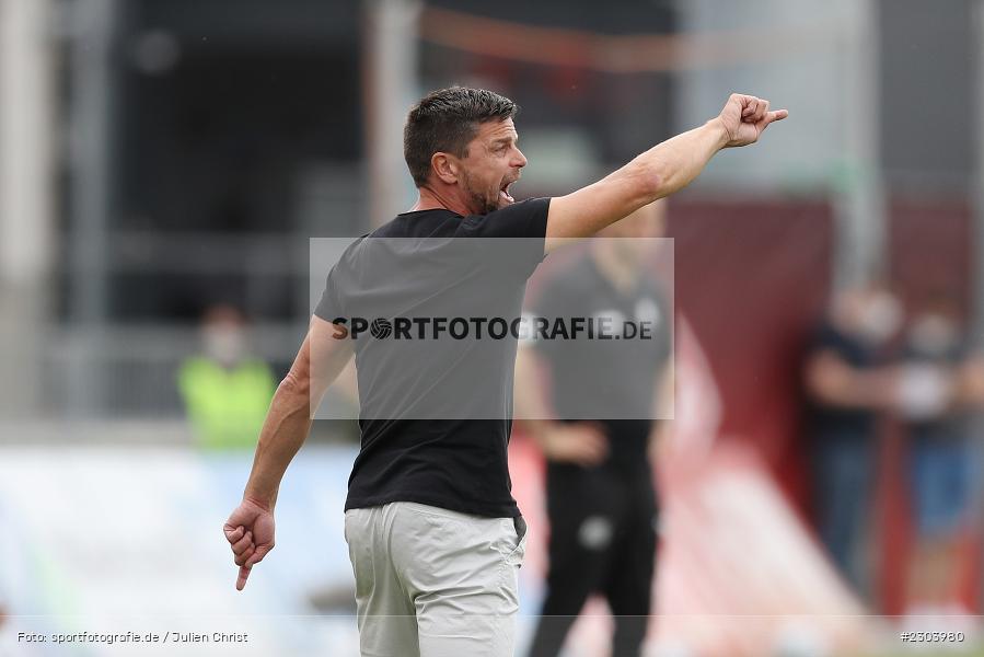 Torsten Ziegner, FLYERALARM Arena, Würzburg, 22.08.2021, DFL, sport, action, Fussball, Deutschland, August 2021, Saison 2021/2022, OSN, FWK, 3. Liga, VfL Osnabrück, FC Würzburger Kickers - Bild-ID: 2303980 Torsten Ziegner, FLYERALARM Arena, Würzburg, 22.08.2021, DFL, sport, action, Fussball, Deutschland, August 2021, Saison 2021/2022, OSN, FWK, 3. Liga, VfL Osnabrück, FC Würzburger Kickers - Bild-ID: 2303980