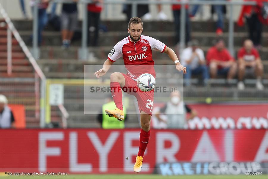 David Kopacz, FLYERALARM Arena, Würzburg, 22.08.2021, DFL, sport, action, Fussball, Deutschland, August 2021, Saison 2021/2022, OSN, FWK, 3. Liga, VfL Osnabrück, FC Würzburger Kickers - Bild-ID: 2303984