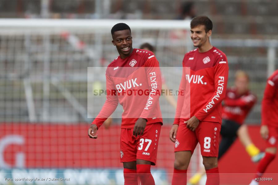 Ryan-Segon Adigo, FLYERALARM Arena, Würzburg, 22.08.2021, DFL, sport, action, Fussball, Deutschland, August 2021, Saison 2021/2022, OSN, FWK, 3. Liga, VfL Osnabrück, FC Würzburger Kickers - Bild-ID: 2303989 Ryan-Segon Adigo, FLYERALARM Arena, Würzburg, 22.08.2021, DFL, sport, action, Fussball, Deutschland, August 2021, Saison 2021/2022, OSN, FWK, 3. Liga, VfL Osnabrück, FC Würzburger Kickers - Bild-ID: 2303989