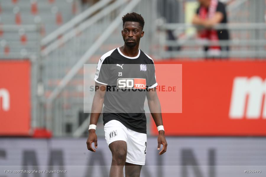 Omar Traoré, FLYERALARM Arena, Würzburg, 22.08.2021, DFL, sport, action, Fussball, Deutschland, August 2021, Saison 2021/2022, OSN, FWK, 3. Liga, VfL Osnabrück, FC Würzburger Kickers - Bild-ID: 2303990