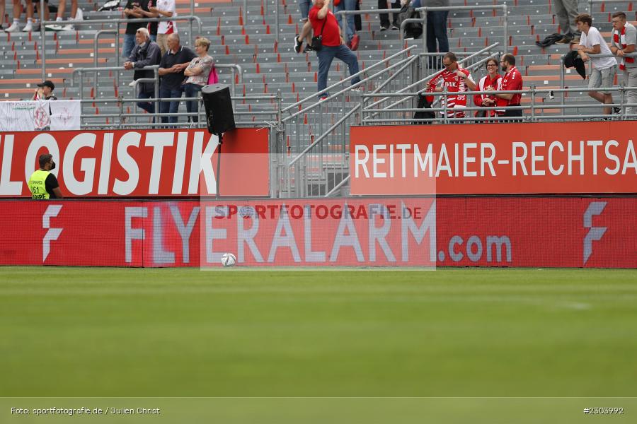 Bande, FLYERALARM.com, FLYERALARM Arena, Würzburg, 22.08.2021, DFL, sport, action, Fussball, Deutschland, August 2021, Saison 2021/2022, OSN, FWK, 3. Liga, VfL Osnabrück, FC Würzburger Kickers - Bild-ID: 2303992 Bande, FLYERALARM.com, FLYERALARM Arena, Würzburg, 22.08.2021, DFL, sport, action, Fussball, Deutschland, August 2021, Saison 2021/2022, OSN, FWK, 3. Liga, VfL Osnabrück, FC Würzburger Kickers - Bild-ID: 2303992