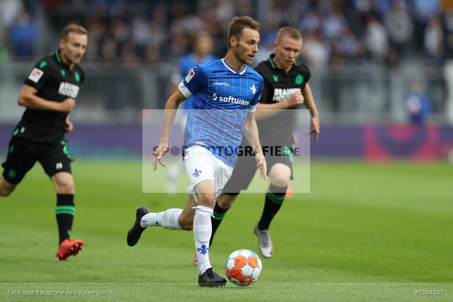 Matthias Bader, Merck-Stadion, Darmstadt, 28.08.2021, DFL, sport, action, Fussball, Deutschland, August 2021, Saison 2021/2022, 2. Bundesliga, H96, SVD, Hannover 96, SV Darmstadt 98 - Bild-ID: 2304202 Matthias Bader, Merck-Stadion, Darmstadt, 28.08.2021, DFL, sport, action, Fussball, Deutschland, August 2021, Saison 2021/2022, 2. Bundesliga, H96, SVD, Hannover 96, SV Darmstadt 98 - Bild-ID: 2304202