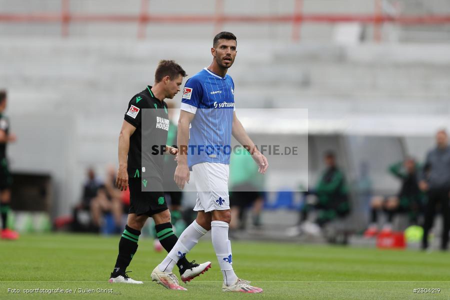 Klaus Gjasula, Merck-Stadion, Darmstadt, 28.08.2021, DFL, sport, action, Fussball, Deutschland, August 2021, Saison 2021/2022, 2. Bundesliga, H96, SVD, Hannover 96, SV Darmstadt 98 - Bild-ID: 2304219 Klaus Gjasula, Merck-Stadion, Darmstadt, 28.08.2021, DFL, sport, action, Fussball, Deutschland, August 2021, Saison 2021/2022, 2. Bundesliga, H96, SVD, Hannover 96, SV Darmstadt 98 - Bild-ID: 2304219
